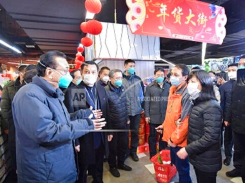 Toll in China due to coronavirus rises to 82 as Beijing reports first casualty; Chinese premier Li Keqiang visits Wuhan Toll in China due to coronavirus rises to 82 as Beijing reports first casualty; Chinese premier Li Keqiang visits Wuhan
