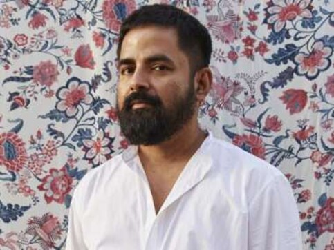 Designer Sabyasachi Mukherjee announces collaboration with fashion retailer H&M; collection to release on 16 April Designer Sabyasachi Mukherjee announces collaboration with fashion retailer H&M; collection to release on 16 April