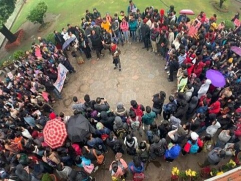 St Stephen's College students boycott classes to protest CAA, NRC and JNU attacks; first such demonstration since 1990 St Stephen's College students boycott classes to protest CAA, NRC and JNU attacks; first such demonstration since 1990