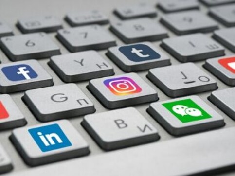 As technology and social media transform Indian art and design industry, tracing the impact on indie scene and creators As technology and social media transform Indian art and design industry, tracing the impact on indie scene and creators