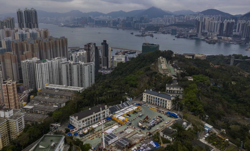 A quarantine center is setup at Lei Yue Man park in Hong Kong. Lam Yik Fei © 2020 The New York Times