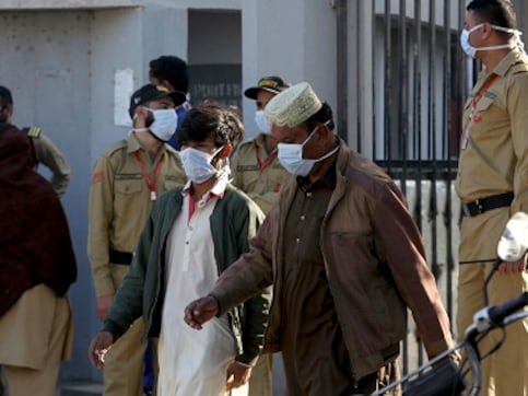 Toxic gas leak in Karachi kills five, makes dozens unwell; reason for incident remains unknown, but officials rule out sabotage Toxic gas leak in Karachi kills five, makes dozens unwell; reason for incident remains unknown, but officials rule out sabotage