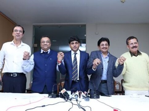 Jagmohan Dalmiya's son Avishek becomes youngest president of CAB; Sourav Ganguly's brother Snehasish named secretary Jagmohan Dalmiya's son Avishek becomes youngest president of CAB; Sourav Ganguly's brother Snehasish named secretary