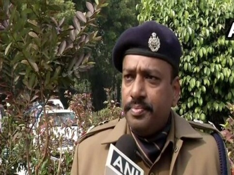 EC shunts Delhi's south-east DCP Chinmoy Biswal; move comes after firings at Shaheen Bagh, Jamia Nagar EC shunts Delhi's south-east DCP Chinmoy Biswal; move comes after firings at Shaheen Bagh, Jamia Nagar