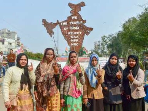 Delhi Assembly Election 2020: Polling in 70 seats conclude amid severly low voter turnout; missing names, VVPAT issues, slow pace irk voters Delhi Assembly Election 2020: Polling in 70 seats conclude amid severly low voter turnout; missing names, VVPAT issues, slow pace irk voters