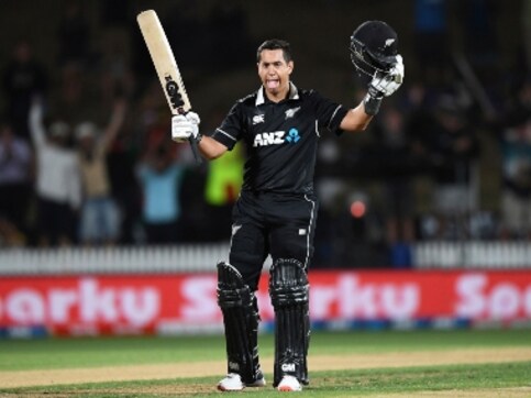 Ross Taylor scores unbeaten century to anchor New Zealand chase of 348 in first ODI against India in Hamilton Ross Taylor scores unbeaten century to anchor New Zealand chase of 348 in first ODI against India in Hamilton