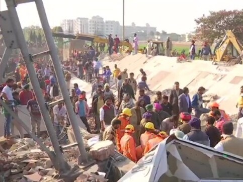 One dead after commercial building collapses in Punjab's Mohali, rescue ops underway; Amarinder Singh orders probe One dead after commercial building collapses in Punjab's Mohali, rescue ops underway; Amarinder Singh orders probe