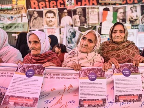 Shaheen Bagh protesters invite Narendra Modi, Amit Shah for CAA discussion, say 'braving chilly winters since 50 days, bewildered by apathy' Shaheen Bagh protesters invite Narendra Modi, Amit Shah for CAA discussion, say 'braving chilly winters since 50 days, bewildered by apathy'