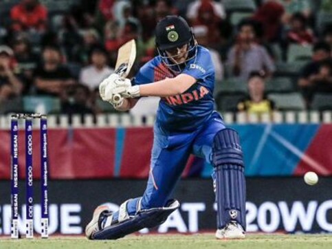 ICC Women's T20 World Cup 2020: Shafali Verma, bowlers power India to semi-finals with narrow four-run win over New Zealand ICC Women's T20 World Cup 2020: Shafali Verma, bowlers power India to semi-finals with narrow four-run win over New Zealand