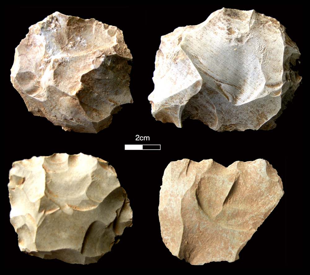 Some of the stone tools found at Dhaba. Image credit: Chris Clarkson