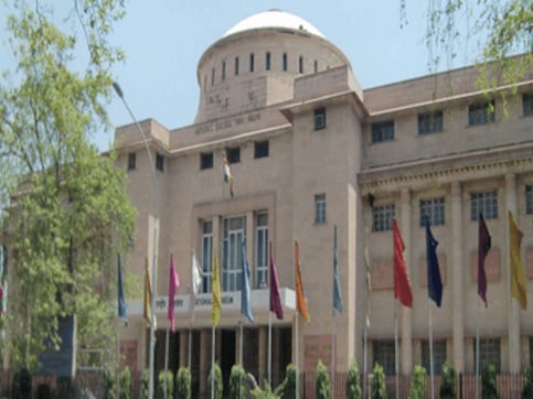 Delhi's National Museum drops non-veg food from event on India's culinary history, cites 'sentimental' reasons behind move Delhi's National Museum drops non-veg food from event on India's culinary history, cites 'sentimental' reasons behind move