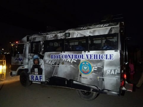 Anti-CAA protests: After three incidents of firing at demonstration sites, Rapid Action Force deployed at Shaheen Bagh sit-in Anti-CAA protests: After three incidents of firing at demonstration sites, Rapid Action Force deployed at Shaheen Bagh sit-in