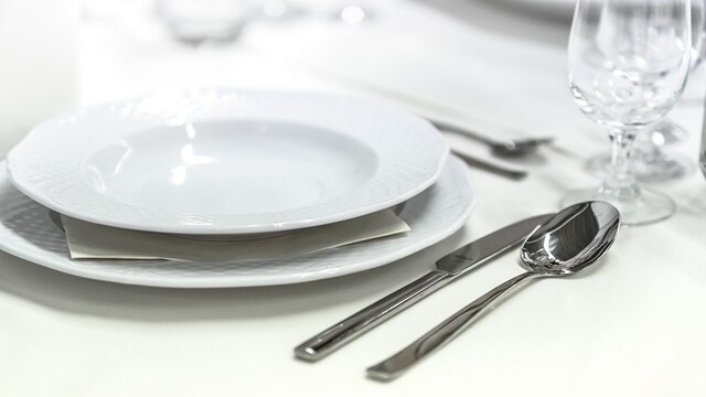 Dinner time just become more stylish with these beautiful dinner sets Dinner time just become more stylish with these beautiful dinner sets