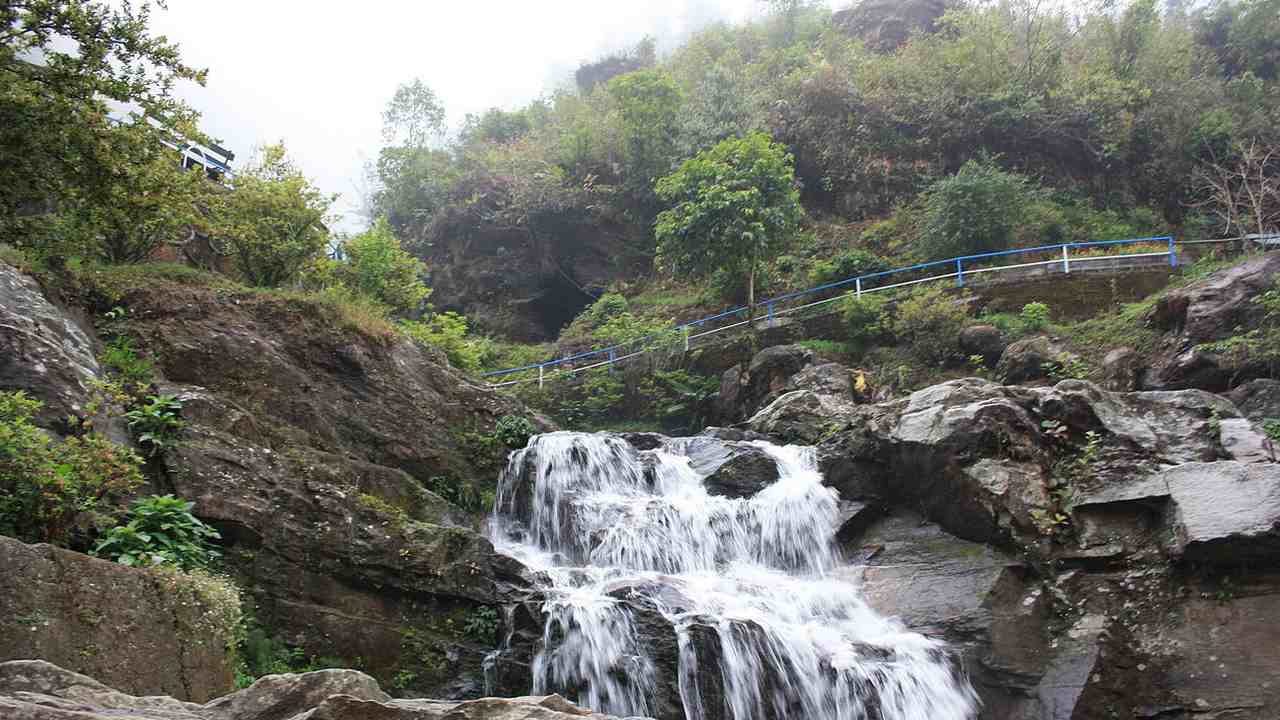 The problem with Darjeeling is poor management of their resources and they are still using British era water systems. Image credit: Wikipedia