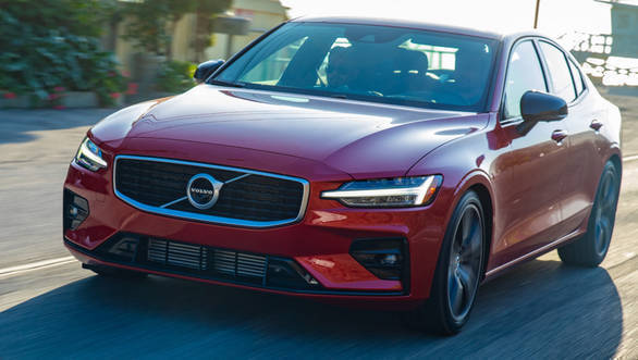 2019-Volvo-S60-9