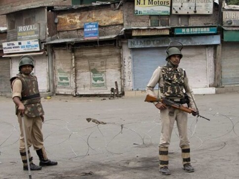 Traffic policeman injured in militant attack in Srinagar's Rajouri Kadal, say officials
