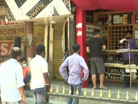 Maharashtra sells over 16 lakh litres of alcohol, nets Rs 62 cr revenue on Day 2, with just one-third shops open Maharashtra sells over 16 lakh litres of alcohol, nets Rs 62 cr revenue on Day 2, with just one-third shops open