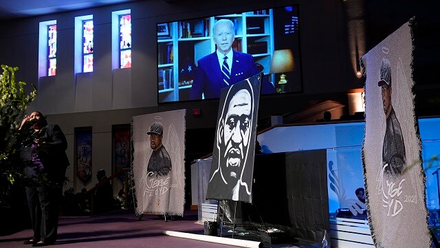‘He is going to change the world’: Over 500 mourners remember George Floyd at Houston funeral; some states mull policies on use of police force ‘He is going to change the world’: Over 500 mourners remember George Floyd at Houston funeral; some states mull policies on use of police force