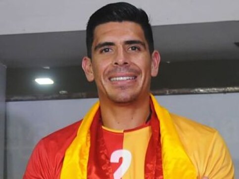 East Bengal's Johnny Acosta complains about club's apathetic attitude as he leaves for home East Bengal's Johnny Acosta complains about club's apathetic attitude as he leaves for home
