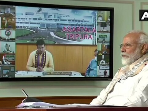 Fight against COVID-19 example of co-operative federalism, says Narendra Modi during virtual meeting with chief ministers Fight against COVID-19 example of co-operative federalism, says Narendra Modi during virtual meeting with chief ministers