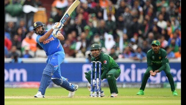 Pakistan bowing coach Waqar Younis calls decision to put India into bat as 'silly mistake' in World Cup 2019 match Pakistan bowing coach Waqar Younis calls decision to put India into bat as 'silly mistake' in World Cup 2019 match