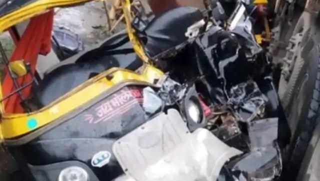 Seven killed, four wounded in Bihar's Gaya after speeding truck hits two autorickshaws; condition of some injured critical, say police Seven killed, four wounded in Bihar's Gaya after speeding truck hits two autorickshaws; condition of some injured critical, say police