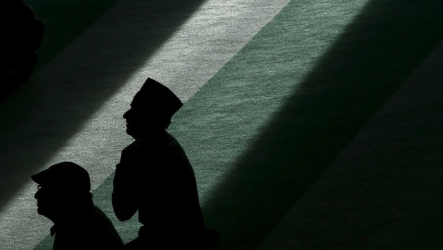 Health ministry issues SOPs for religious places; no physical offerings to be allowed, thermal screening mandatory at entrance Health ministry issues SOPs for religious places; no physical offerings to be allowed, thermal screening mandatory at entrance