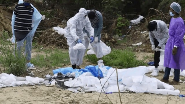 Used PPEs, gloves, masks pile up in Delhi crematoriums; lack of public awareness leaves city facing biomedical waste crisis Used PPEs, gloves, masks pile up in Delhi crematoriums; lack of public awareness leaves city facing biomedical waste crisis