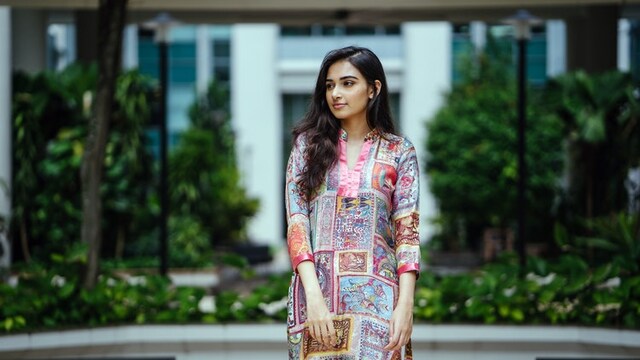 Top effortlessly chic kurtis with pants Top effortlessly chic kurtis with pants