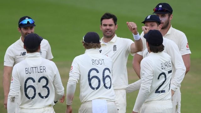 England vs Pakistan: Coach Chris Silverwood urges hosts to 'finish strong' and see James Anderson to 600 Test wickets England vs Pakistan: Coach Chris Silverwood urges hosts to 'finish strong' and see James Anderson to 600 Test wickets