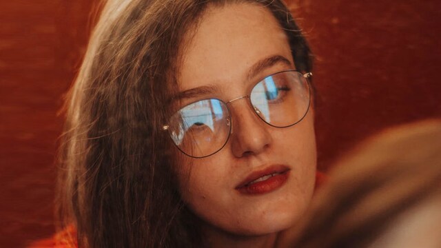 Top frames for women’s spectacles Top frames for women’s spectacles