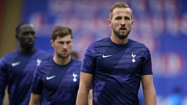 Premier League: Players should keep taking knee in support of Black Lives Matter, says Tottenham's Harry Kane