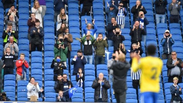 English Football League chief hails decision to allow fans in as 'lifeline' for virus-hit clubs