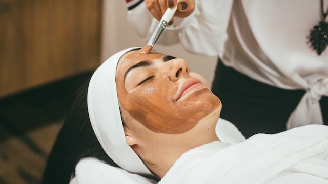 Top facial kit for women Top facial kit for women