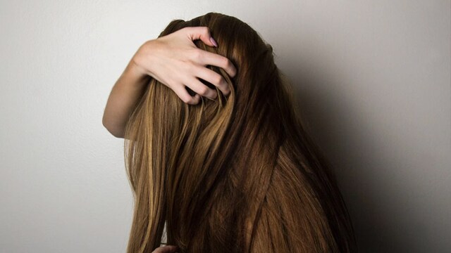 Top hair oil for best results Top hair oil for best results