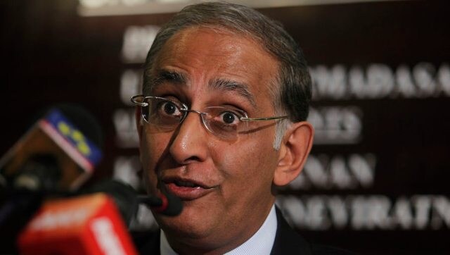 Former CEO Haroon Lorgat named in nine-member interim Cricket South Africa board Former CEO Haroon Lorgat named in nine-member interim Cricket South Africa board