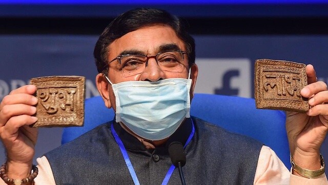 Cow dung chip 'significantly reduces' radiation from mobile phones, claims Rashtriya Kamdhenu Aayog chief Cow dung chip 'significantly reduces' radiation from mobile phones, claims Rashtriya Kamdhenu Aayog chief