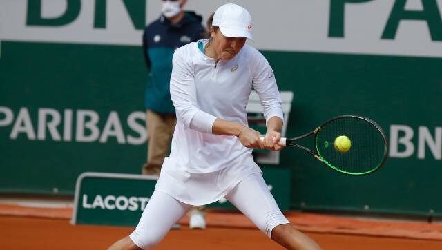 French Open winner Iga Swiatek urges athletes to 'try and see' how working with sports psychologists could boost performance