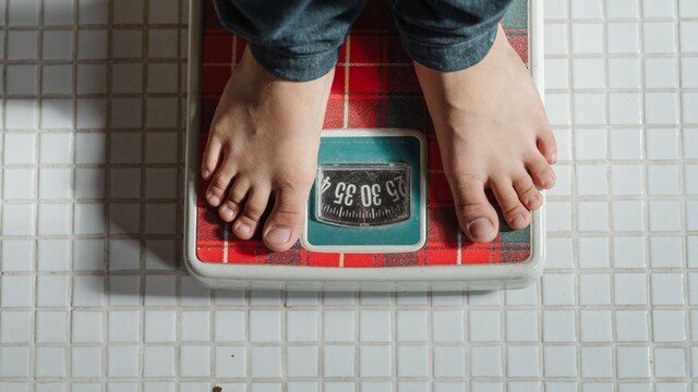 Electronic scales to keep your weight on track. Electronic scales to keep your weight on track.
