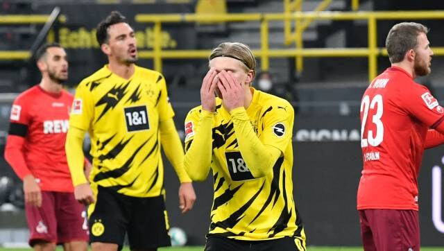 Bundesliga: Borussia Dortmund fined $91,000 after players break COVID-19 protocol during impromptu celebration
