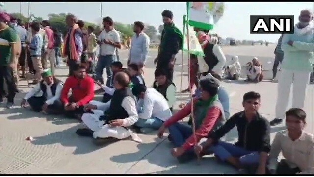 Farmers Protest Updates: Northern Railway says 2 trains cancelled, 5 short-terminated, 5 diverted in Punjab Farmers Protest Updates: Northern Railway says 2 trains cancelled, 5 short-terminated, 5 diverted in Punjab