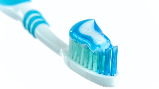 Toothbrushes for sensitive teeth Toothbrushes for sensitive teeth