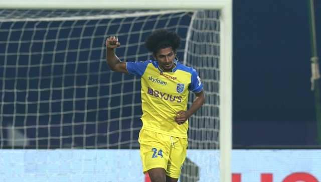 ISL 2020-21: Kibu Vicuna's tactical changes work as Kerala Blasters beat Hyderabad FC to register season's first win ISL 2020-21: Kibu Vicuna's tactical changes work as Kerala Blasters beat Hyderabad FC to register season's first win