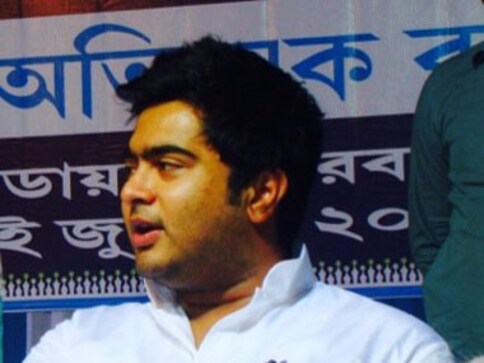 TMC MP Abhishek Banerjee equates party turncoats with asymptomatic COVID-19 patients TMC MP Abhishek Banerjee equates party turncoats with asymptomatic COVID-19 patients