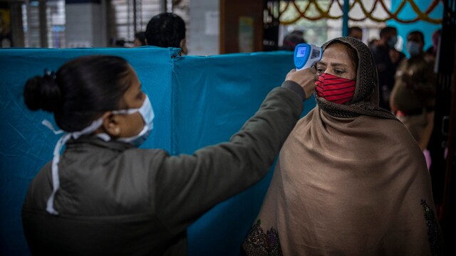 No COVID-19 deaths in 15 states and UTs over past 24 hrs, South African variant not found in India till now, says Centre
