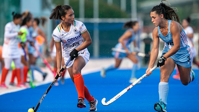 Indian women's hockey team suffers second straight defeat against Argentina Indian women's hockey team suffers second straight defeat against Argentina