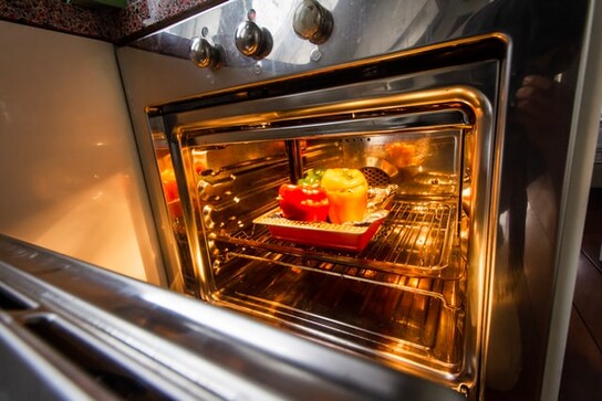 Oven toasters that every kitchen needs Oven toasters that every kitchen needs