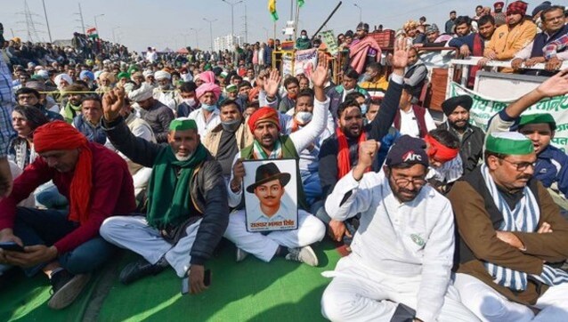 Ghazipur takes centrestage as farmers from Uttarakhand, western UP join sit-in; internet services suspended at protest sites Ghazipur takes centrestage as farmers from Uttarakhand, western UP join sit-in; internet services suspended at protest sites