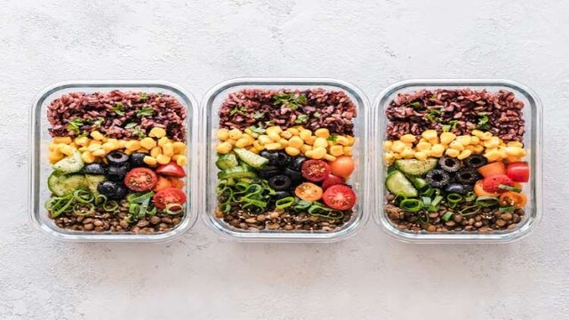 Organise your fridge better with these glass containers Organise your fridge better with these glass containers