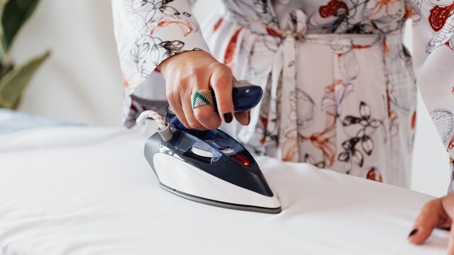 Get wrinkle-free clothes easily with these top steam irons Get wrinkle-free clothes easily with these top steam irons